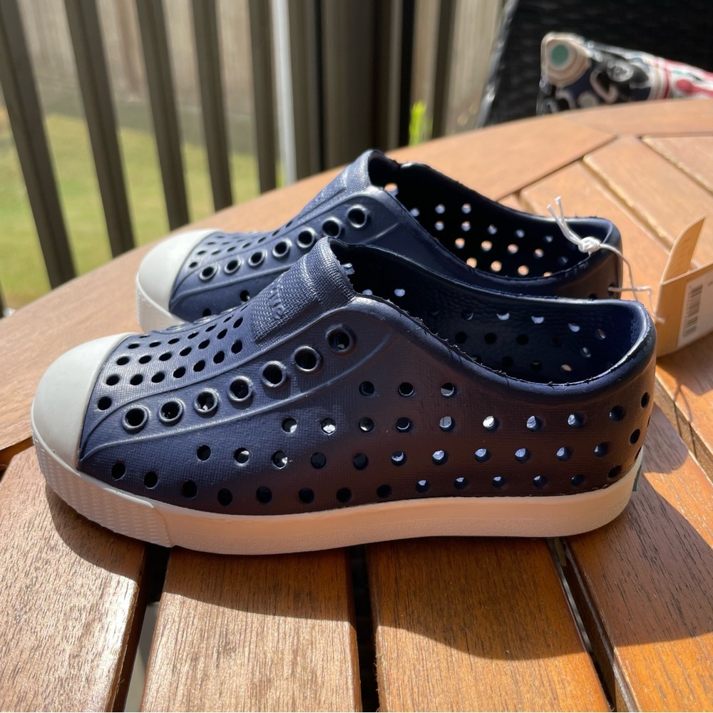 NEW Native kids shoes, Navy, size C8